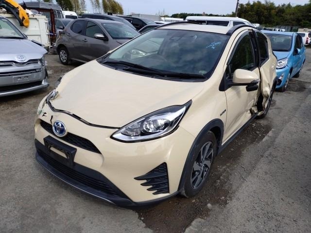 Toyota AQUA 2017 456221-2