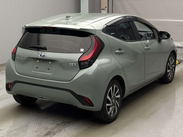 Toyota AQUA 2022 457622-1