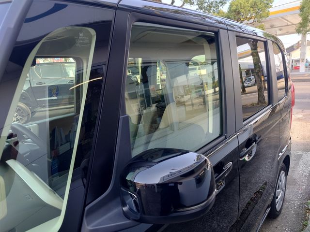 Honda N BOX 2021-11 180347-26