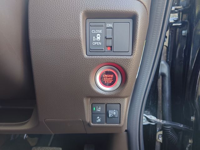 Honda N BOX 2021-11 180347-11
