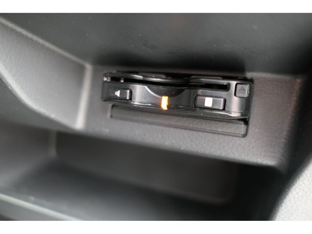 Suzuki WAGON R 2013-05 180349-11