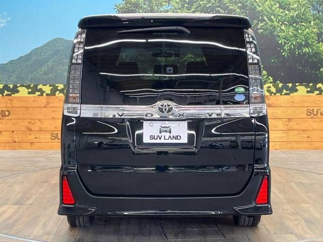 Toyota VOXY 2014-10 180290-15
