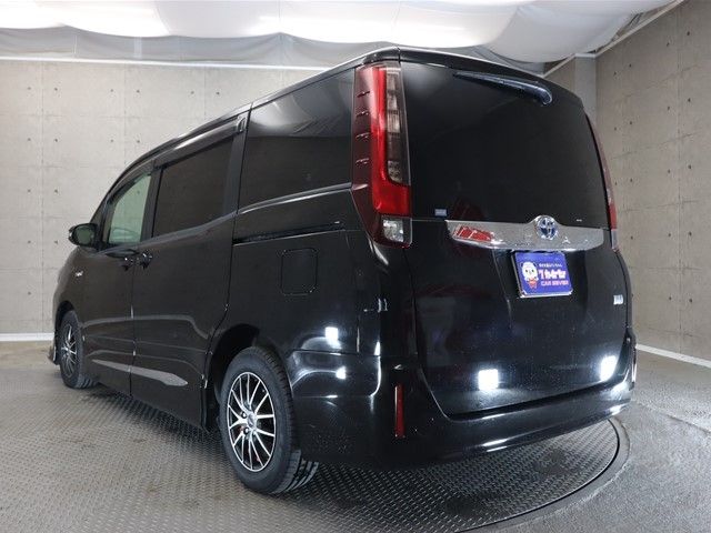 Toyota NOAH HYBRID 2014-09 180370-24
