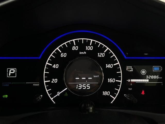 Nissan NOTE 2019-06 180275-16
