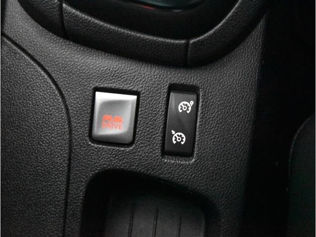 Renault LUTECIA 2019-11 180280-23