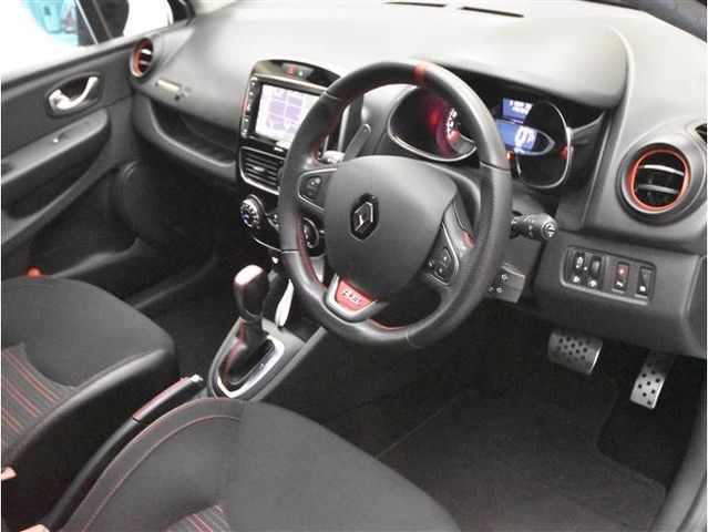 Renault LUTECIA 2019-11 180280-14