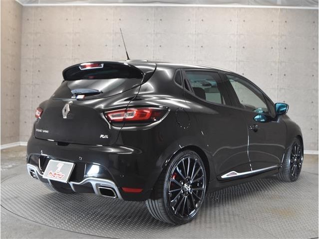 Renault LUTECIA 2019-11 180280-1