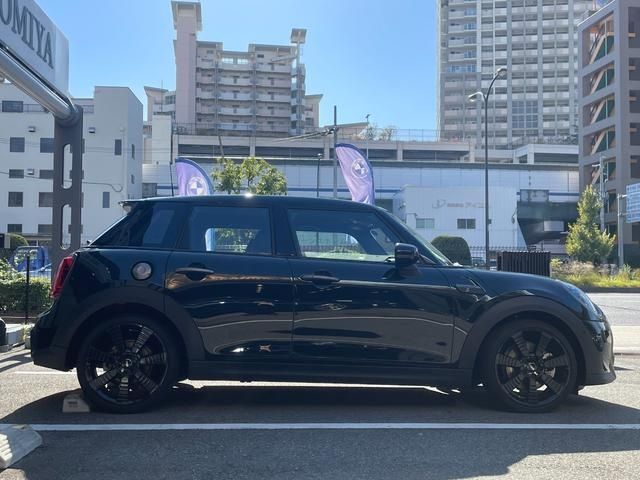 Bmw MINI 2022-12 180302-7
