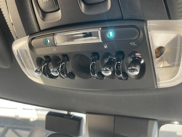 Bmw MINI 2022-12 180302-15