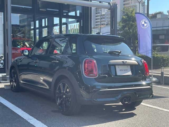 Bmw MINI 2022-12 180302-6