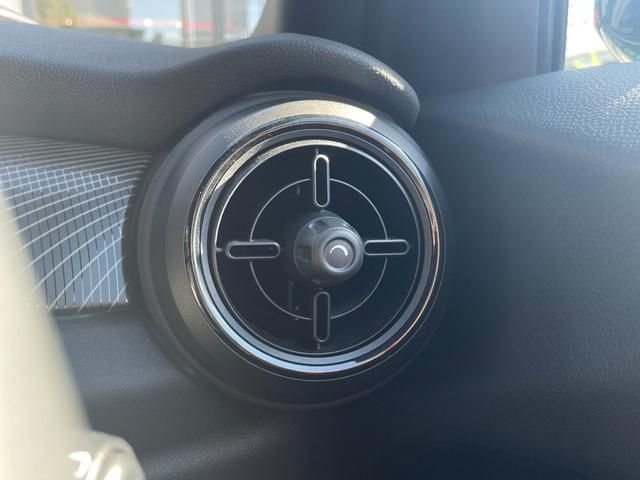 Bmw MINI 2022-12 180302-22