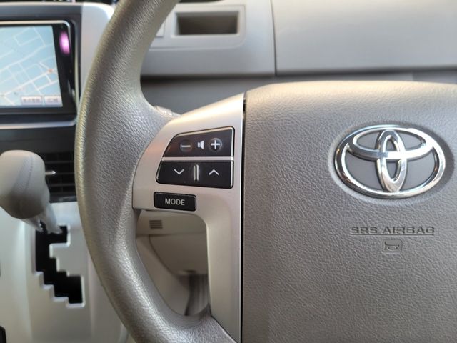 Toyota NOAH 2013-12 180284-20