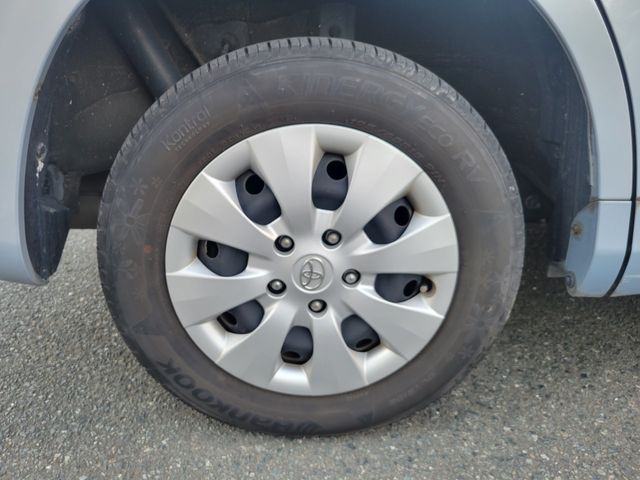 Toyota NOAH 2013-12 180284-28