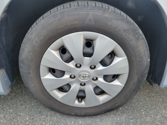 Toyota NOAH 2013-12 180284-27