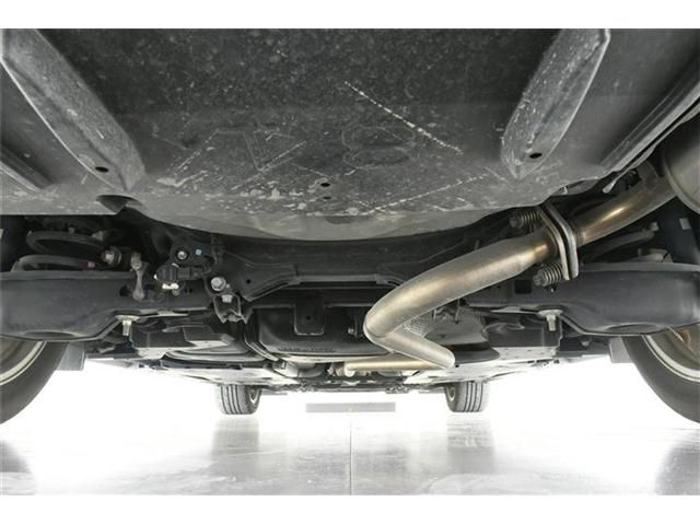 Lexus HS 2014-11 180325-7