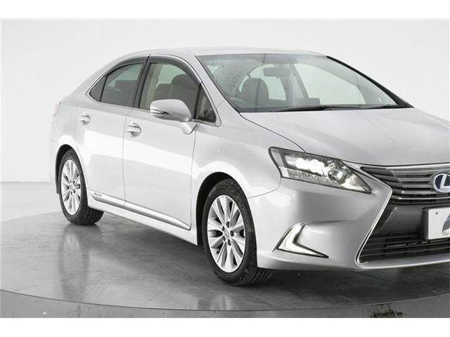 Lexus HS 2014-11 180325-4