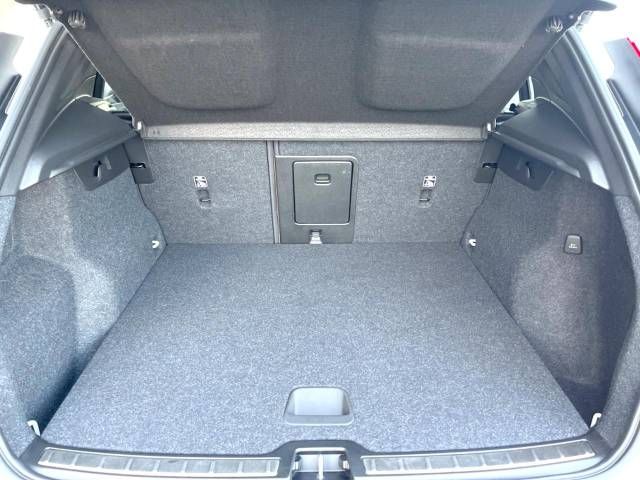 Volvo XC40 2021-11 180318-13