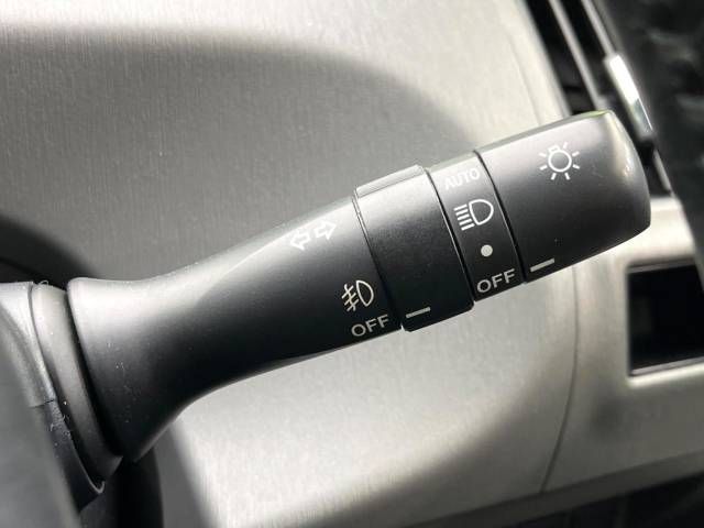 Toyota PRIUS ALPHA 2013-01 180361-6