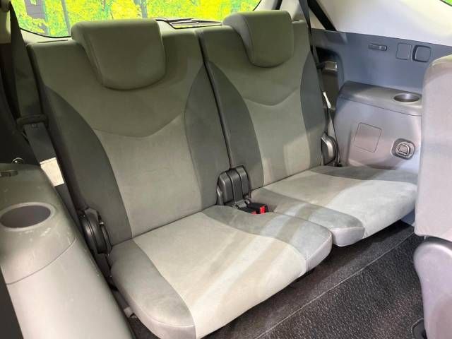 Toyota PRIUS ALPHA 2013-01 180361-10