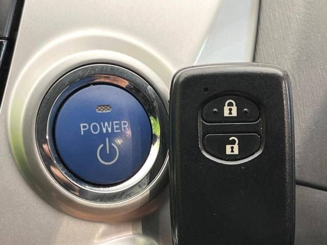 Toyota PRIUS ALPHA 2013-01 180361-5