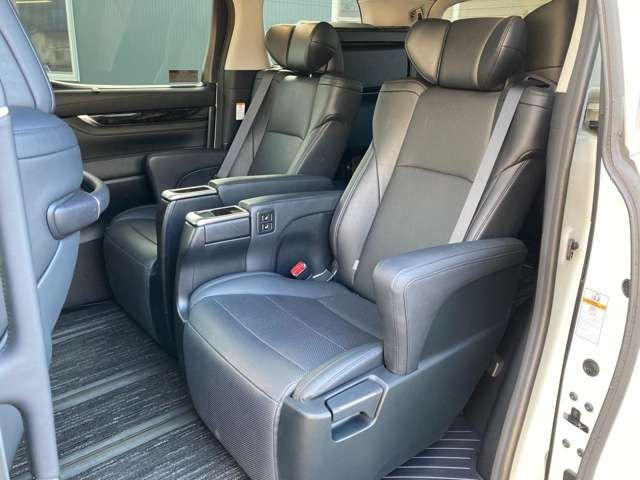 Toyota VELLFIRE 2018-02 180312-21