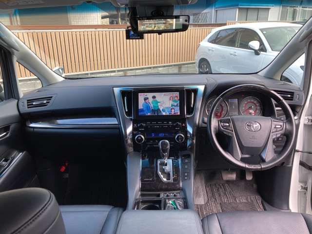 Toyota VELLFIRE 2018-02 180312-2