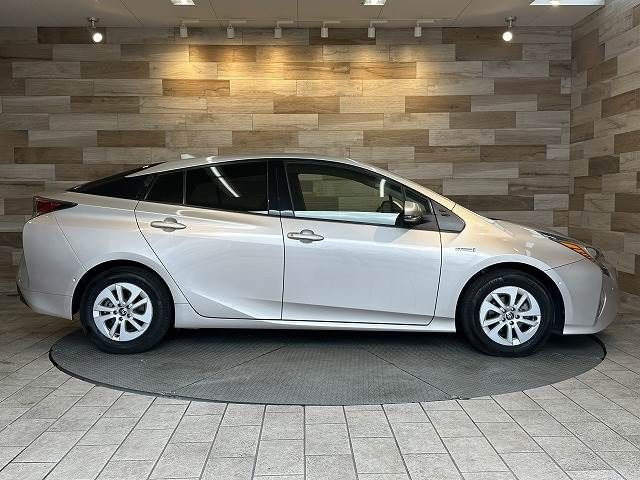 Toyota PRIUS 2016-10 180301-14