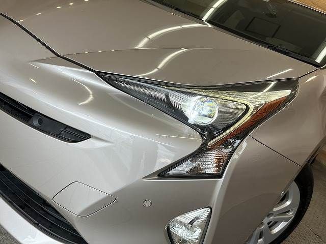 Toyota PRIUS 2016-10 180301-18