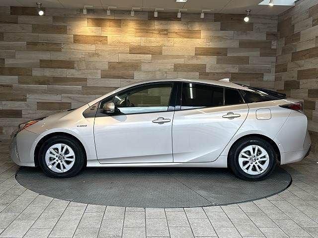 Toyota PRIUS 2016-10 180301-13