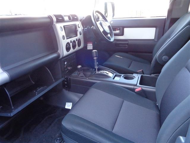 Toyota FJ CRUISER 2017-10 180367-14