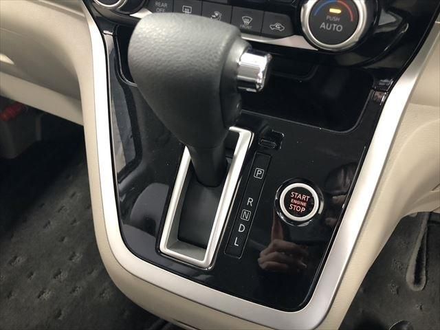 Nissan SERENA 2017-09 180360-25