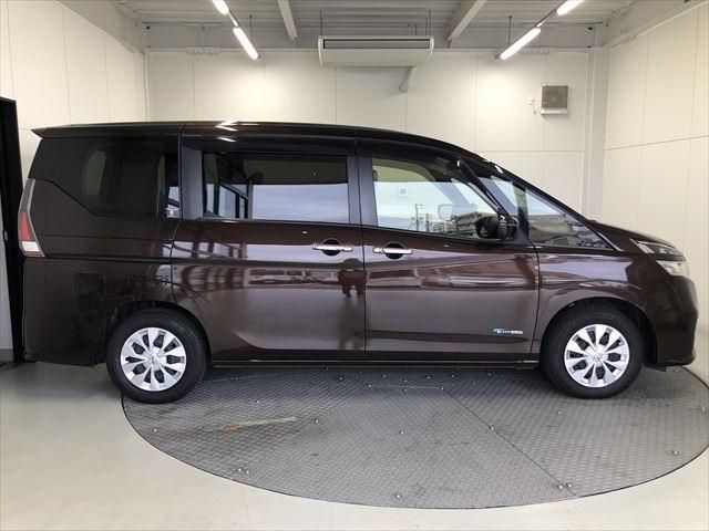 Nissan SERENA 2017-09 180360-3