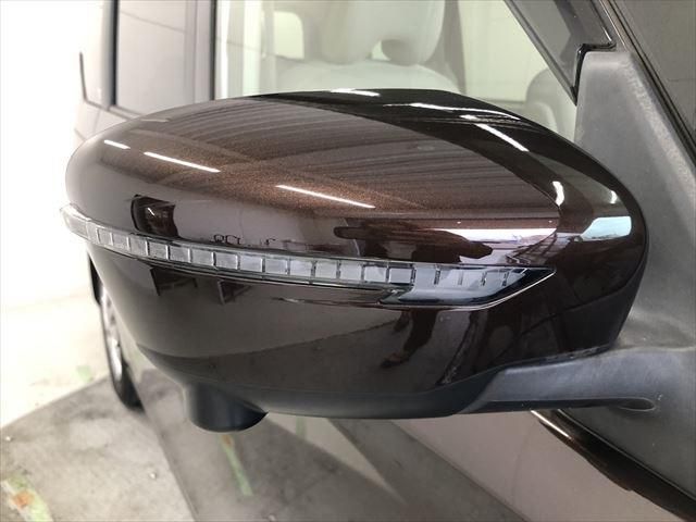 Nissan SERENA 2017-09 180360-11