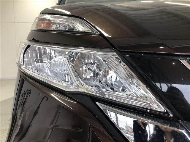 Nissan SERENA 2017-09 180360-9