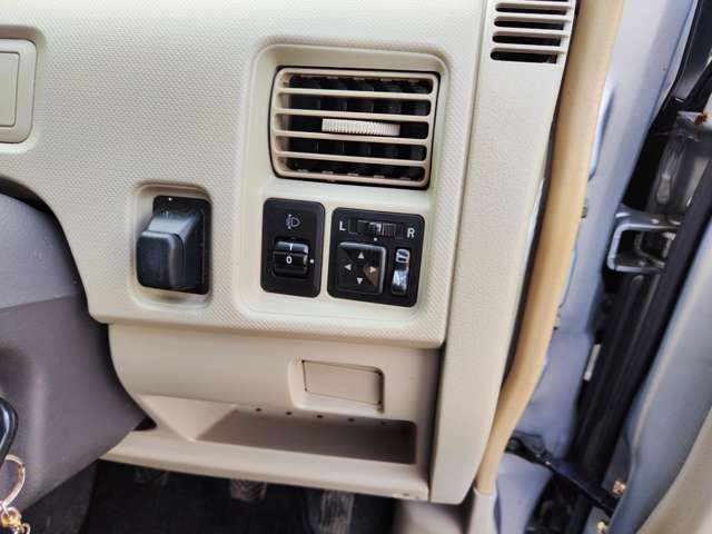 Nissan OTTI 2006-07 180350-19