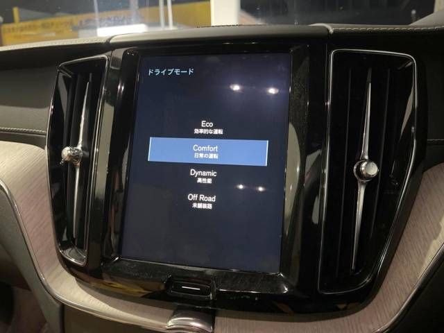 Volvo XC60 2019-06 180336-8