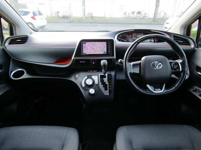 Toyota SIENTA 2016-01 180278-15