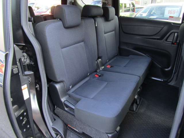 Toyota SIENTA 2016-01 180278-17