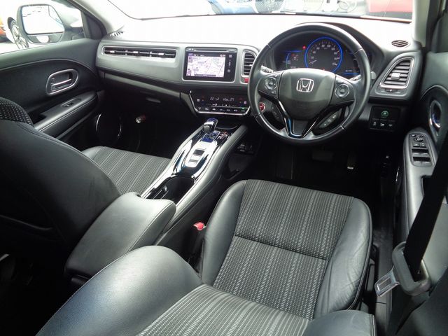 Honda VEZEL 2016-01 180326-9