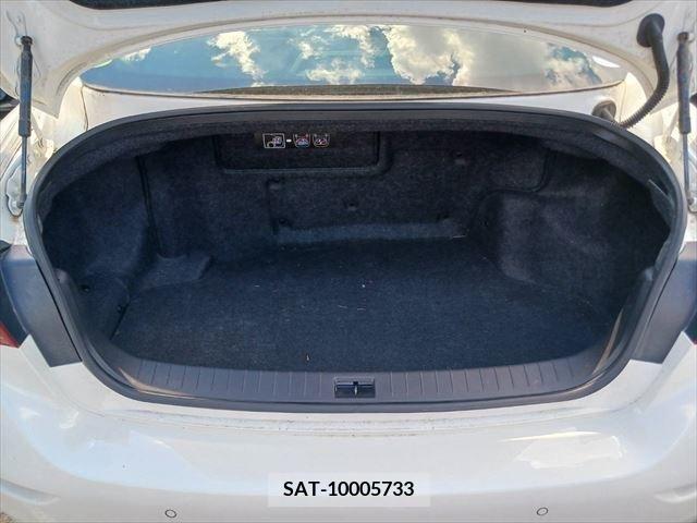 Nissan SKYLINE 2015-08 349424-7