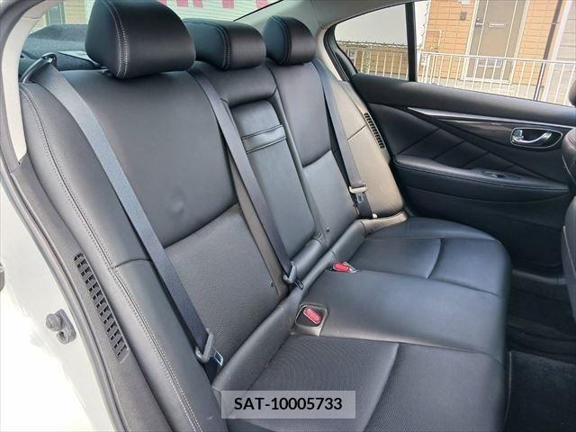 Nissan SKYLINE 2015-08 349424-6