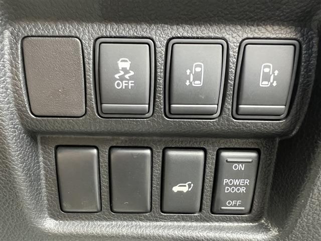 Nissan ELGRAND 2014-02 16368-14