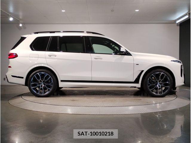 Bmw X7 2023-09 378642-5