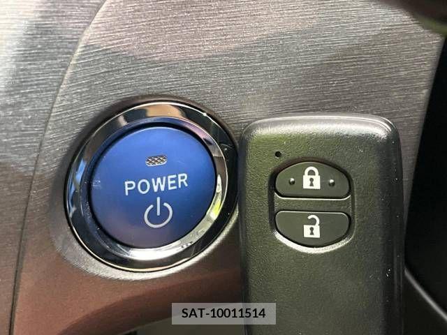 Toyota PRIUS 2012-02 393387-6