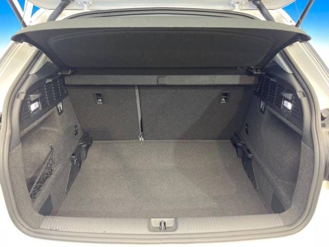 Audi Q2 2017-11 191178-12