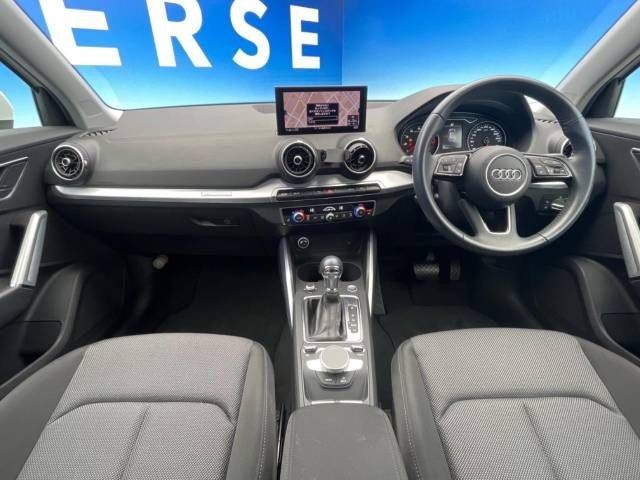 Audi Q2 2017-11 191178-1