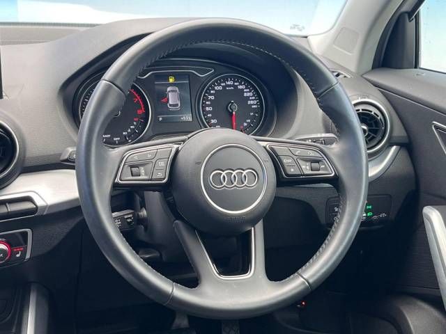 Audi Q2 2017-11 191178-10