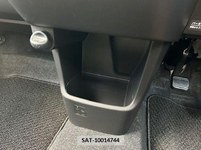 Daihatsu MOVE CUSTOM 2016-09 226109-15