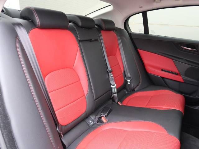 Jaguar XE 2018-12 20018-16