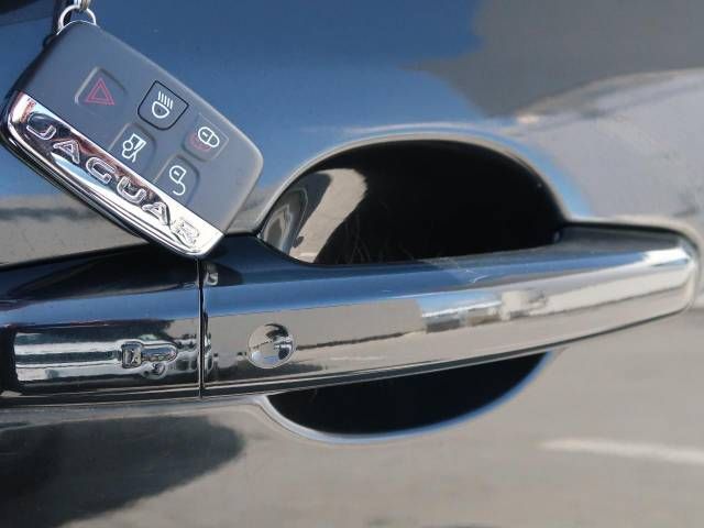 Jaguar XE 2018-12 20018-12